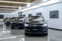 鸿蒙智行问界M9汽车斩获50万豪华车市场年度销量冠军