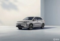 11.98万买大五座插混，230km纯电续航，四驱