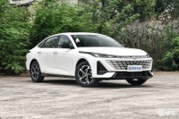 国产家轿销冠！逸动VS帝豪，谁是更高品质的全面之选？