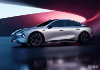 深蓝L06：让轿跑车也能轻松家用